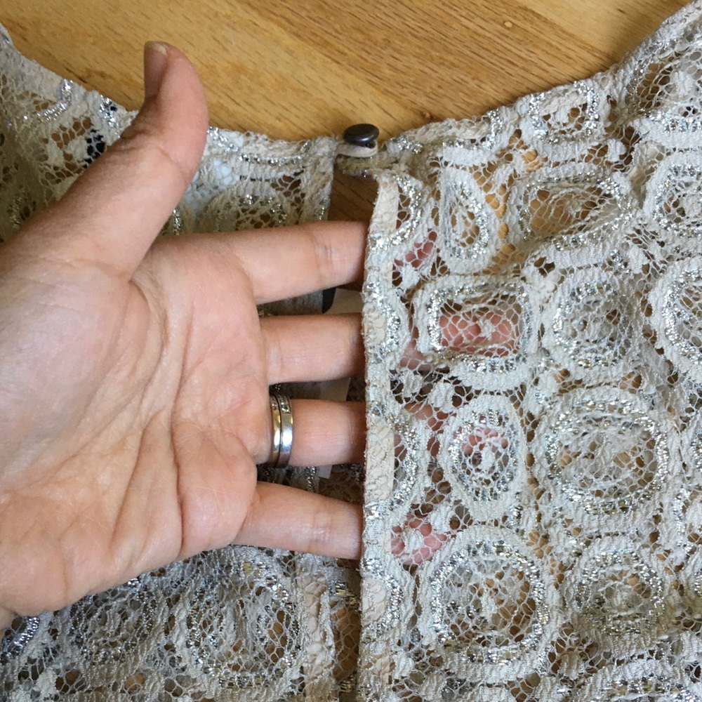 SOLD. Gorgeous lace top Anthropologie - Picture 7 of 8